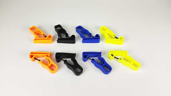 Easy To Use Hand Protection Clips 1.29*6.38*0.74 for Gloves